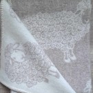 Barnepledd 90×130 cm, beige med sauemotiv thumbnail