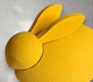 Påskehare i tre gul 5 x 7 cm thumbnail