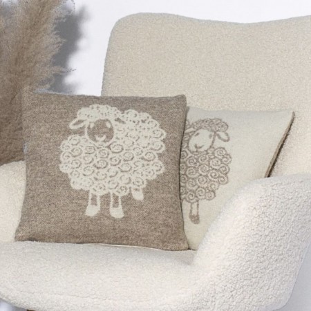 Ullputetrekk med sauemotiv 40×40 cm, beige